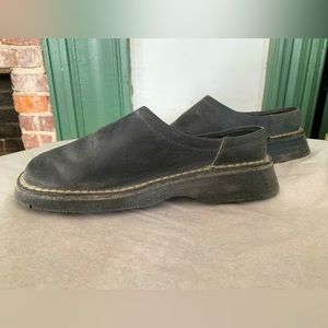 Black aster vintage clogs
